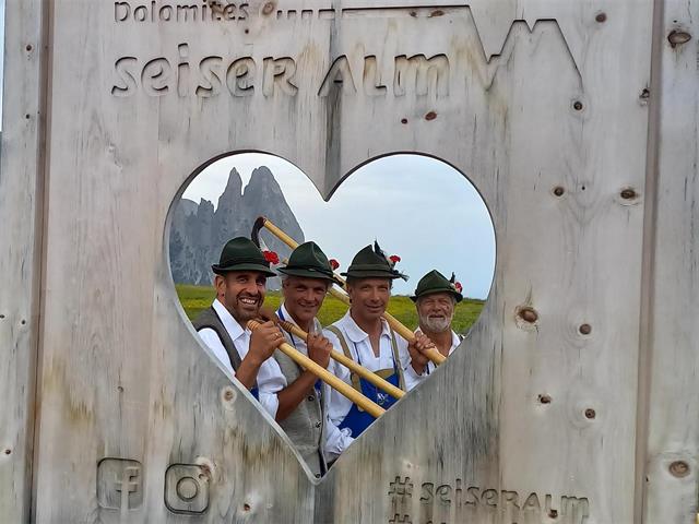 Foto per Suonatori di corno alpino alla malga Saltner a Saltria